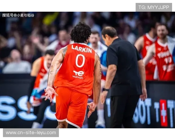昔日NBA新秀赛MVP法里埃德被裁后加盟台湾联赛重返亚洲赛场再掀篮坛风云 昔日NBA新秀赛MVP法里埃德被裁后加盟台湾联赛重返亚洲赛场再掀篮坛风云